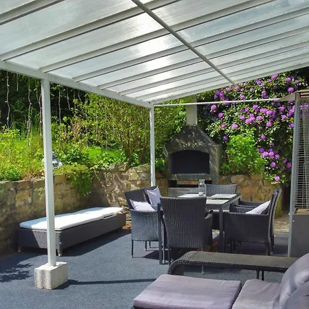 Ferienhaus Mit Sauna, Whirlpool Und Garten Casa de Férias *